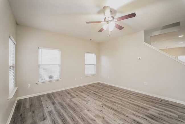 Building Photo - 507 Waterlemon Way