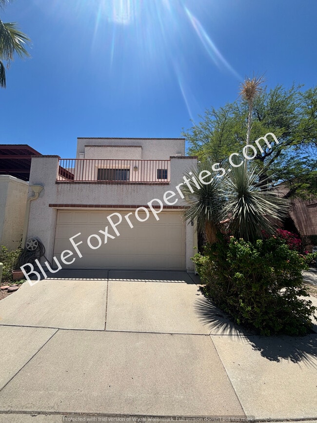 Primary Photo - 231 N Ashbury Ln