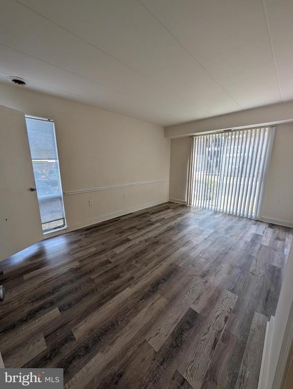 Building Photo - 3320 Hewitt Ave