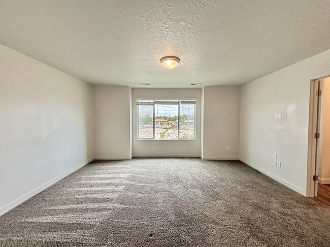 Building Photo - 1508 W Sparta Way