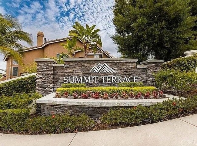 Building Photo - 908 S Lone Pine Ln