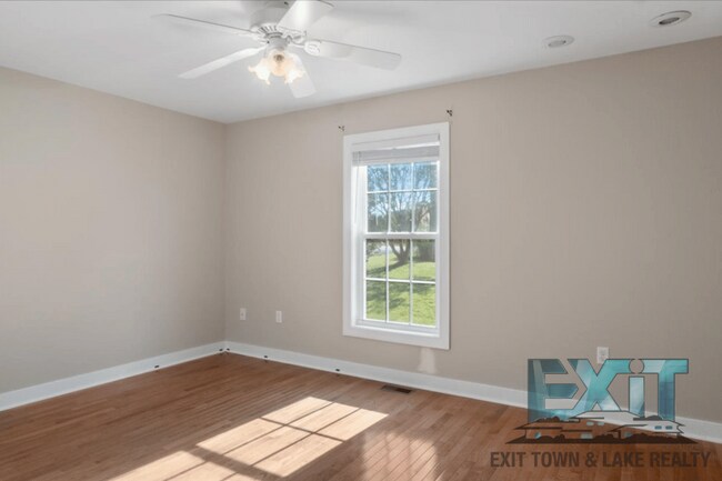 Building Photo - Pristine 3 Bedroom 2 Bath Home in Tanglewo...