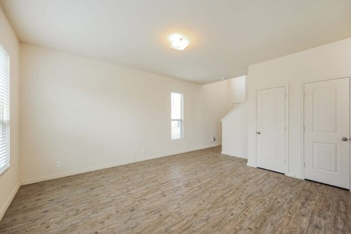 Building Photo - 4915 War Horse Dr