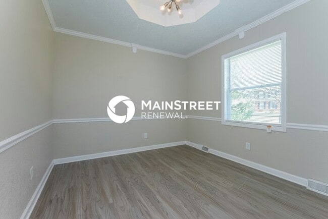 Building Photo - 5 Bedroom Pet-Friendly Home in Kansas City...