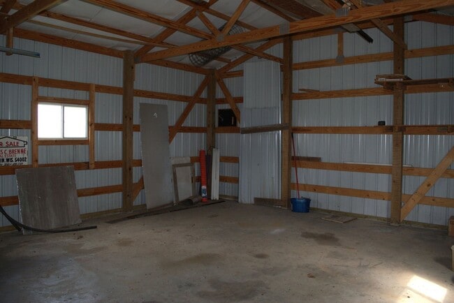 Building Photo - Nice 3 Bedroom Farm House In Fayette!