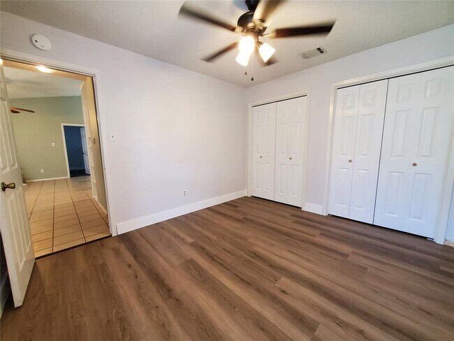 Building Photo - 505 Greenlawn Blvd