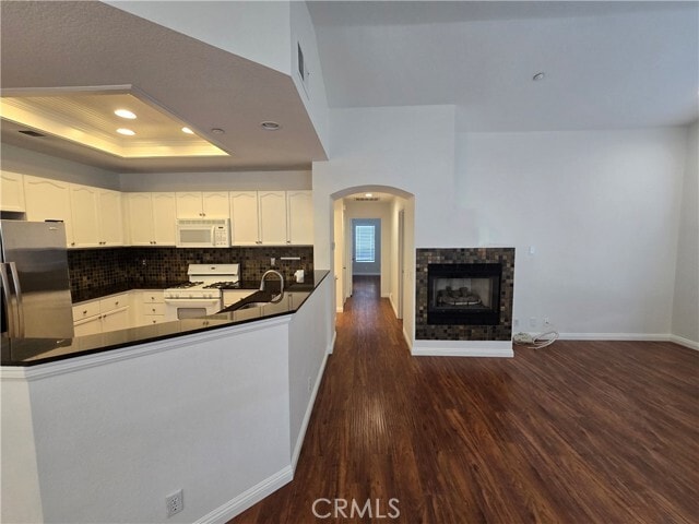 Building Photo - 3317 E Metcalf Cir