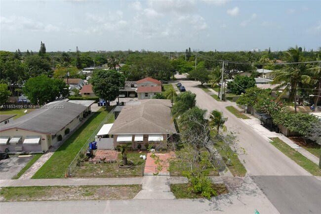 Building Photo - 1504 N 24th Ave