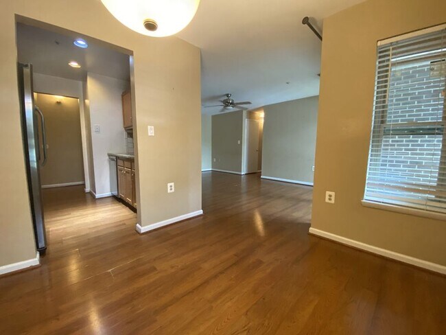 Building Photo - 18411 Guildberry Dr