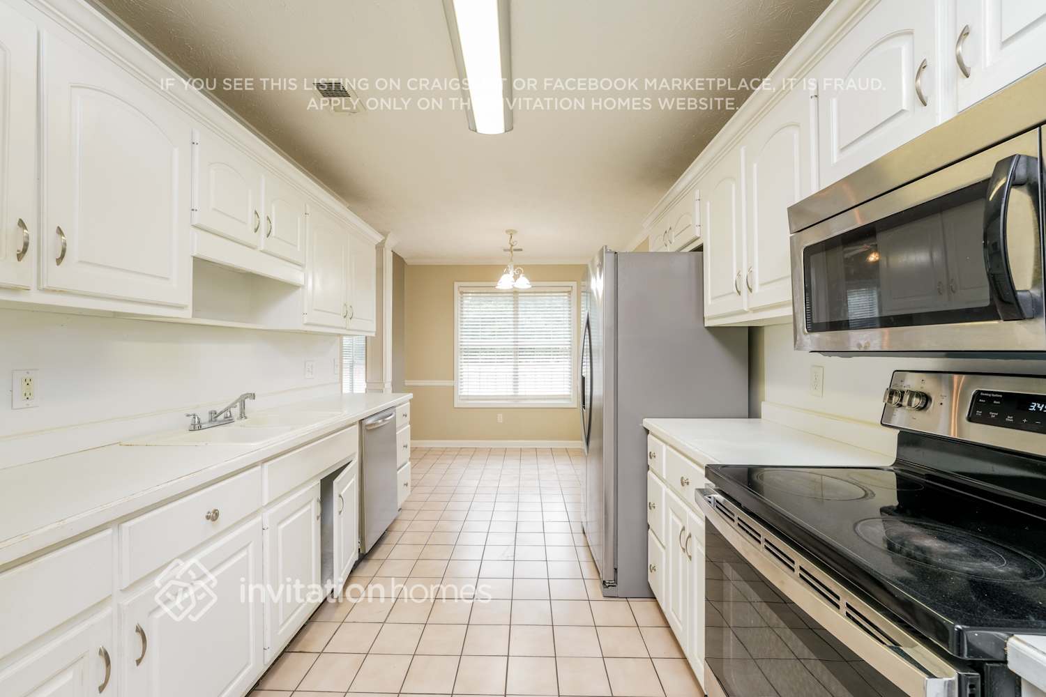 Building Photo - 820 Cambridge Creek Dr SW