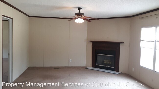 Building Photo - 3 br, 2 bath House - 109 Charm Hill Rd