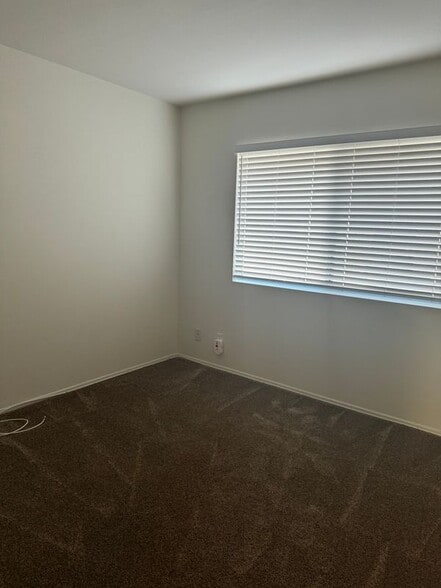 Building Photo - 126 E Pearl St