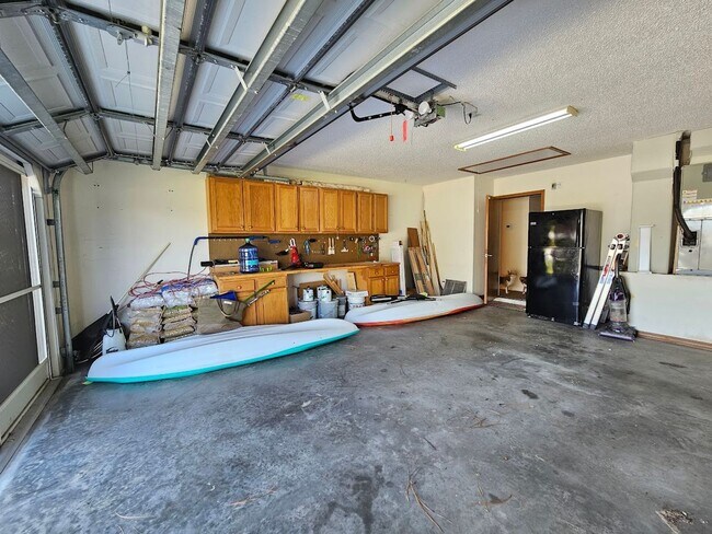 Building Photo - Charming 2 Bed, 2 Bath Home for Rent in Spring Hill (34609) – Spacious, Bright, and Perfectly Loc...