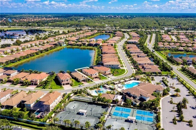 Building Photo - 13755 Luna Dr