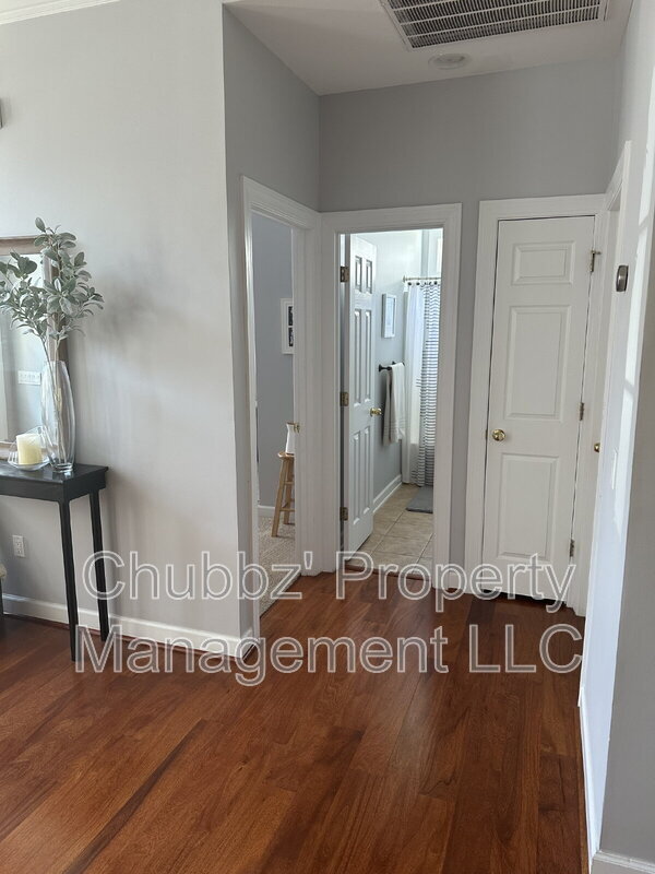Building Photo - 103 Keller Springs Ct