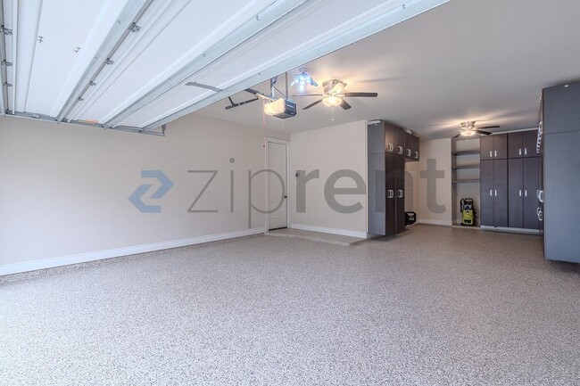 Building Photo - 27827 Patsy Pence St