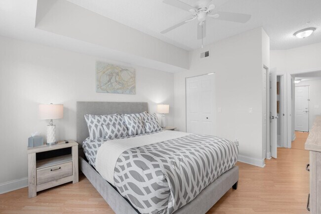 Building Photo - 2417 Tuscany Way