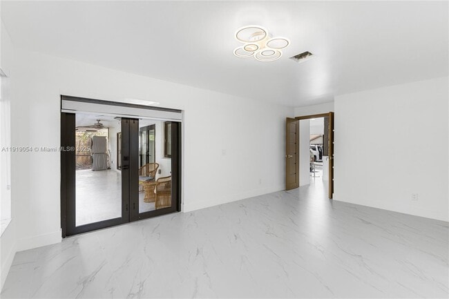 Building Photo - 2149 NW 85th Ln