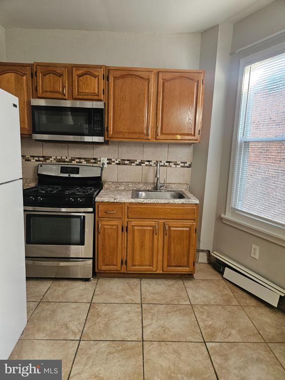 Building Photo - 5325 Webster St