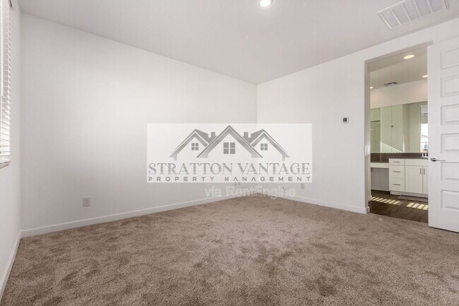 Building Photo - 36595 W Mediterranean Way