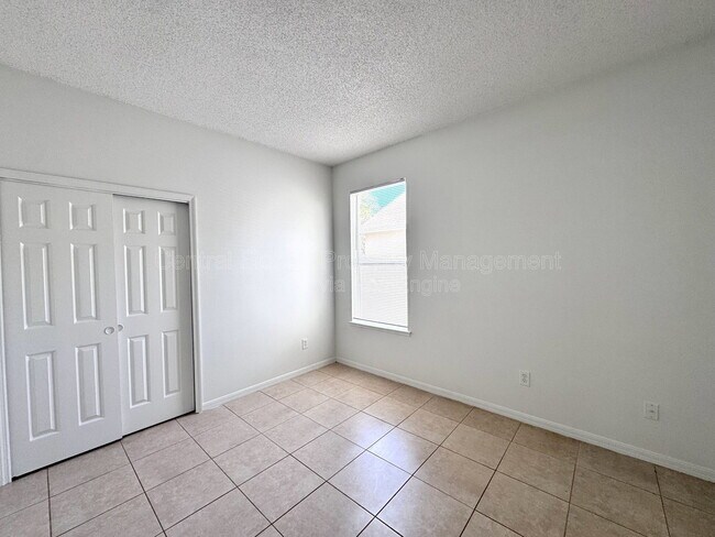 Building Photo - 14460 Huntcliff Park Way