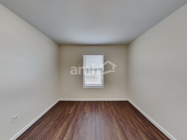 Building Photo - 67 W Paseo Celestial