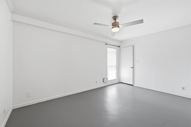 Building Photo - 2712 St Edwards Cir