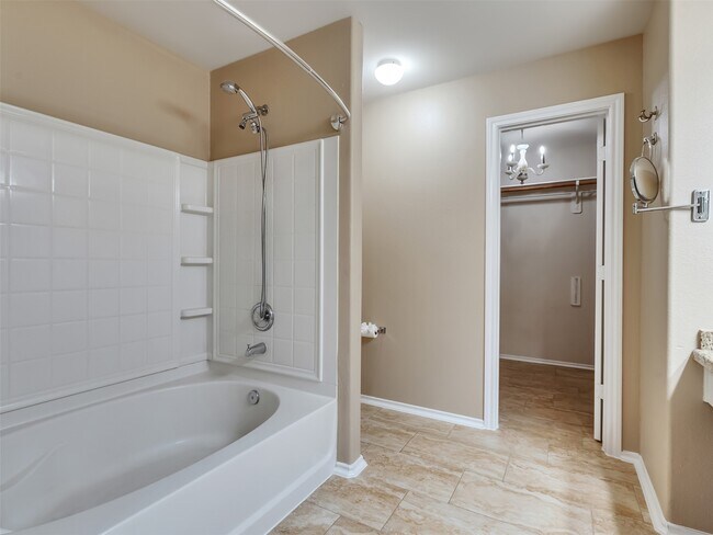 Building Photo - 34 W Sage Creek Pl