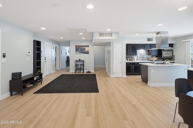 Building Photo - 4109 N 34th St