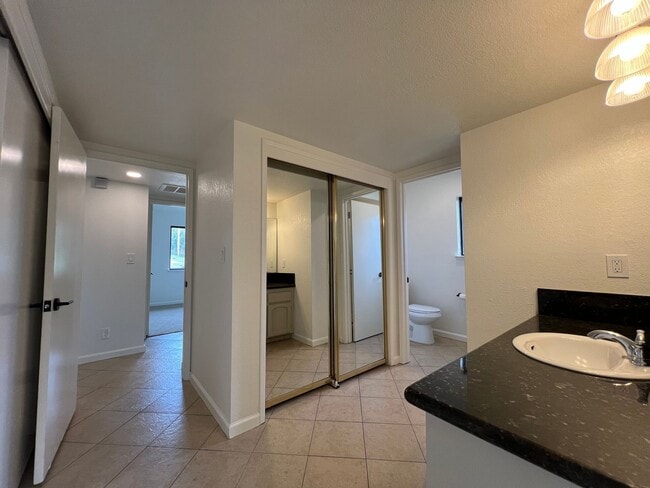 Building Photo - 3 Bed 2 Bath 3 Car Garage in Granite Bay with an Optional Fenced Pasture