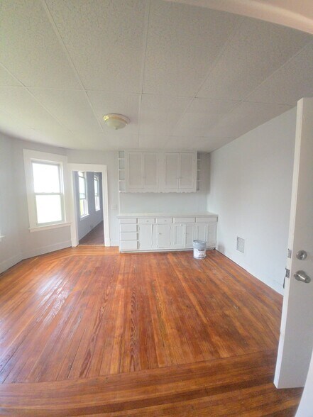 Building Photo - 309 Cooke St