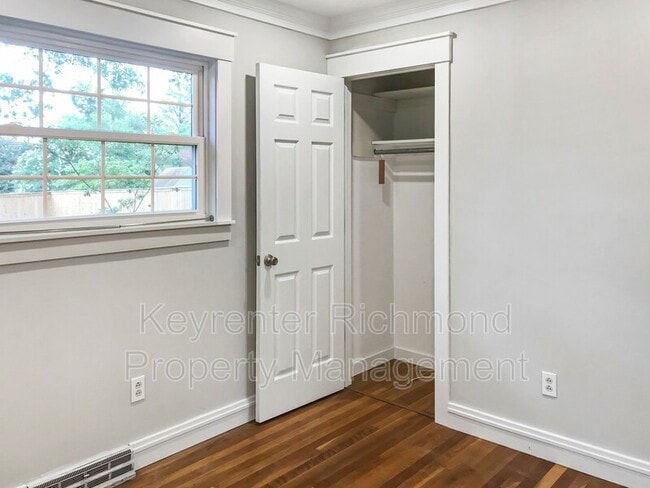 Building Photo - 9322 Huron Ave