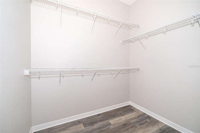 Building Photo - 10747 Savannah Wood Ct