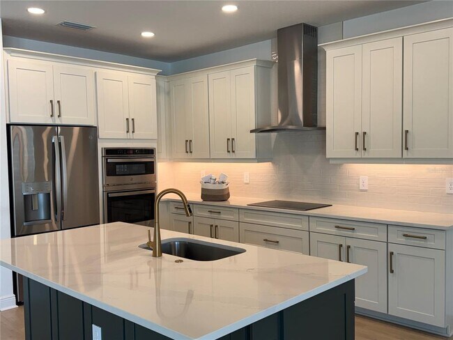 Building Photo - 1512 Lugano Cir