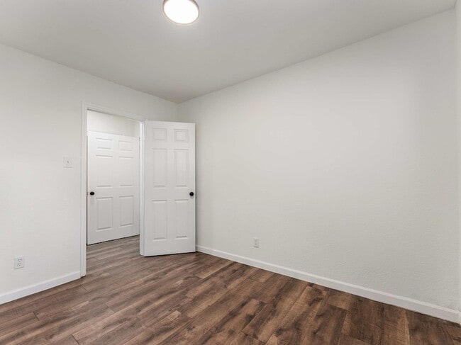 Building Photo - 1824 Arundel Dr