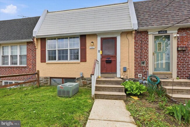 Building Photo - 151 Chadwick Ave