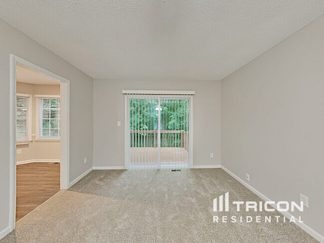 Building Photo - 5000 Baffin Ct