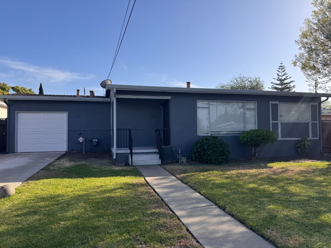 Building Photo - 622 Carpino Ave