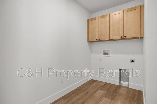 Building Photo - 5421 Apple Rose Ln