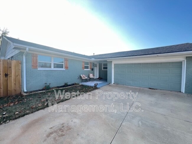 Building Photo - 5804 NW 66th St