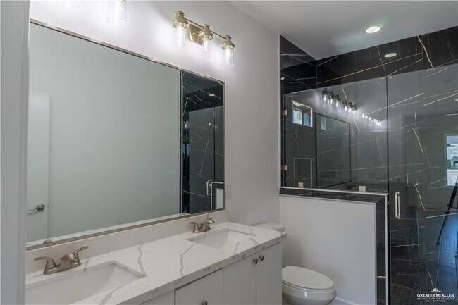 Building Photo - 10901 N Sugar Bear Dr
