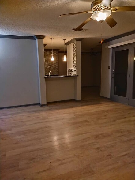 Building Photo - 1108 Harwell Dr