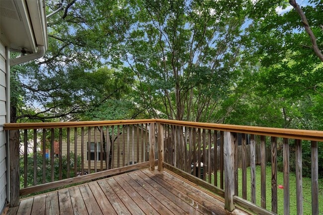 Building Photo - 2908 Whisper Oaks Ln