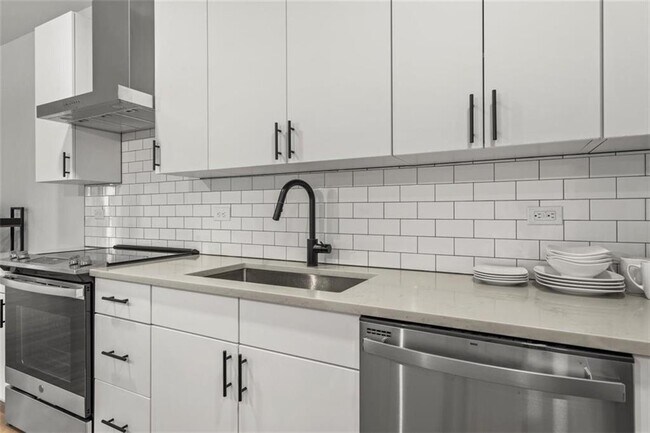 Building Photo - 3101 Govalle Ave