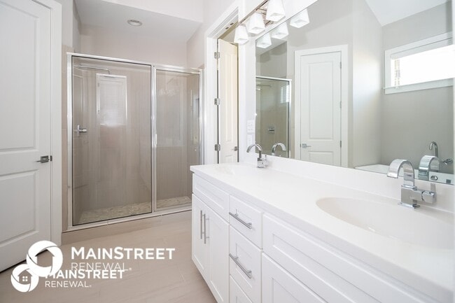 Building Photo - 6454 Asbury Pl