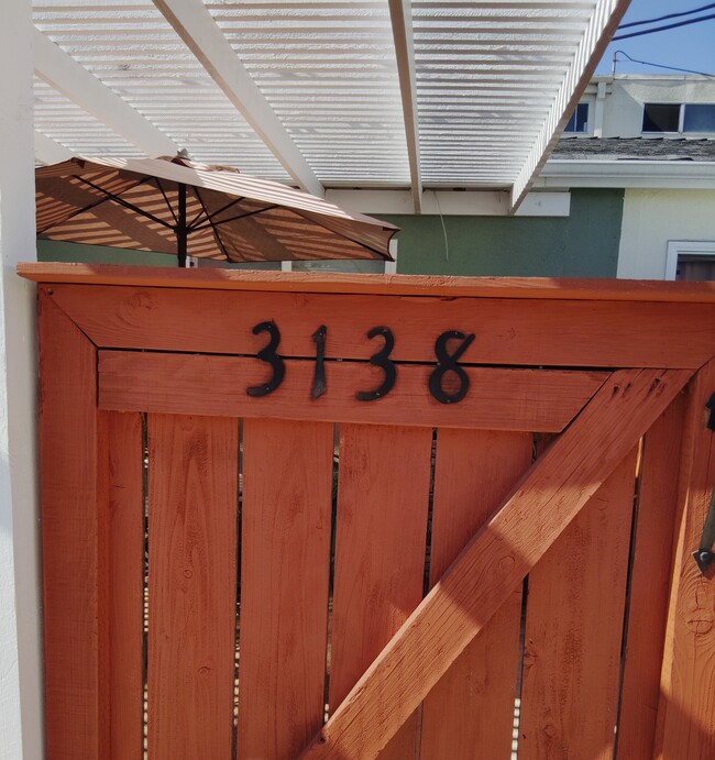 Entrance - 3138 Collier Ave