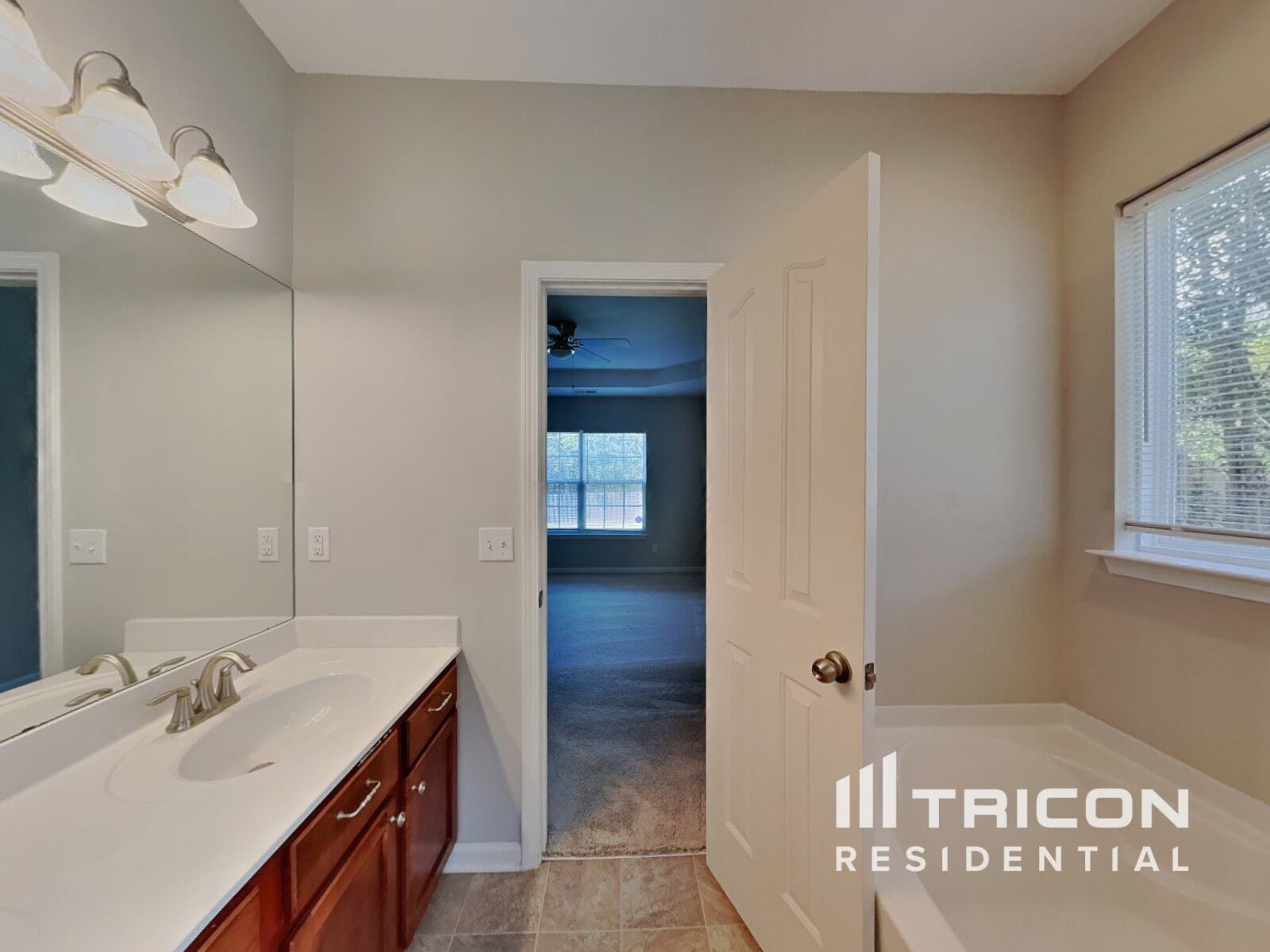 Building Photo - 4236 Glenmore Creek Dr