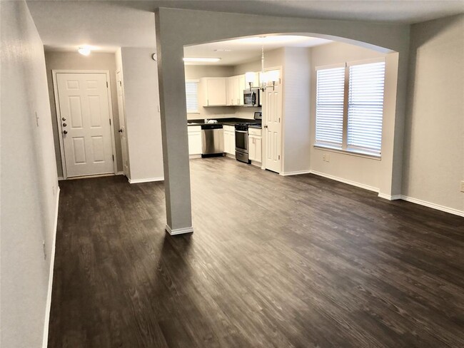 Building Photo - 1514 Carriage Hills Trail
