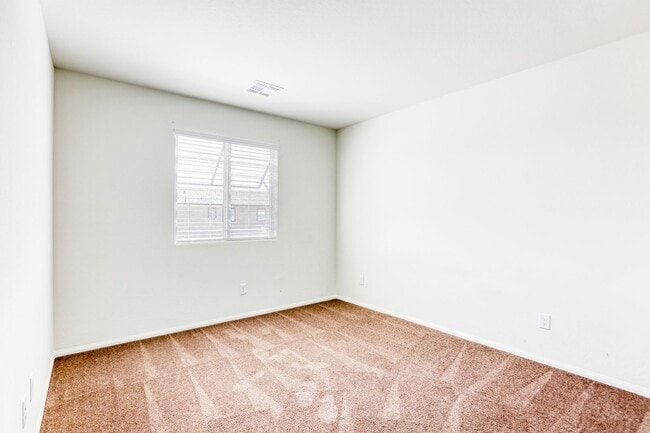 Building Photo - Great 3 bedroom home close to Nellis AFB