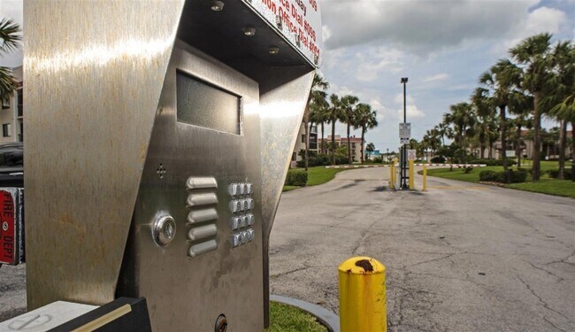 Building Photo - 4250 A1A S